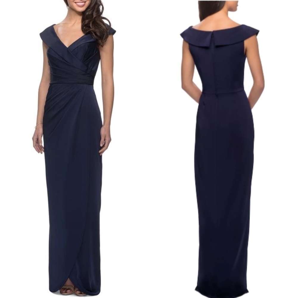 NWT La Femme 25206 Ruched Cap Sleeved Long Gown in Navy Sz. 2